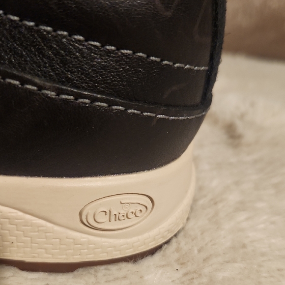 CHACO  WATERPROOF  Size 7. Black High-Top Women's Boots - Picture 2 of 15